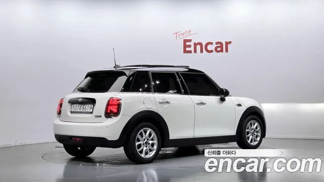 MINI COOPER 2019 — 38 048 км, белый-перламутр, Корея — под ключ — фото 2
