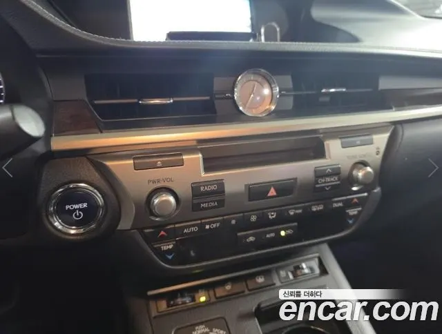 LEXUS ES300H 2013 — 244 964 км, серебристо-серый, Корея — под ключ — фото 9