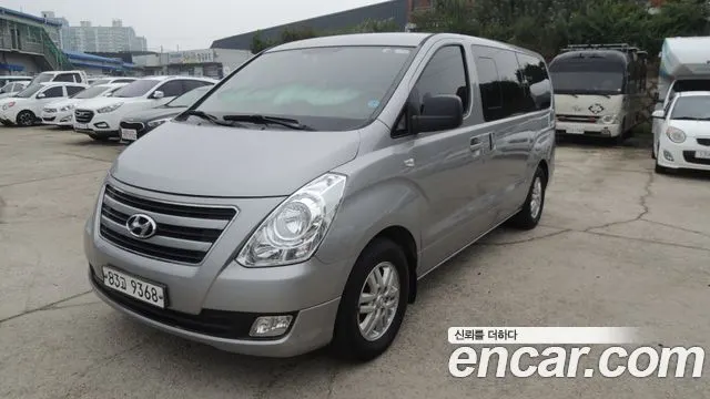 HYUNDAI GRAND STAREX 2016 — 162 764 км, серебристый, Корея — под ключ — фото 1