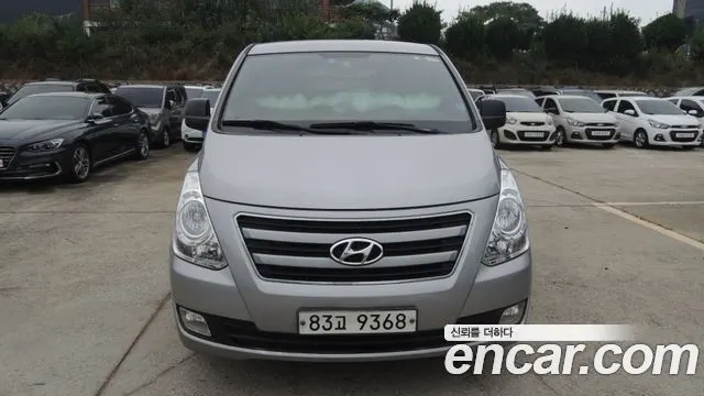 HYUNDAI GRAND STAREX 2016 — 162 764 км, серебристый, Корея — под ключ — фото 2