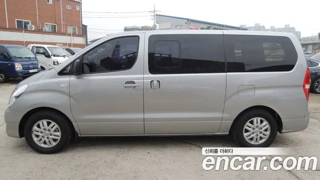 HYUNDAI GRAND STAREX 2016 — 162 764 км, серебристый, Корея — под ключ — фото 7