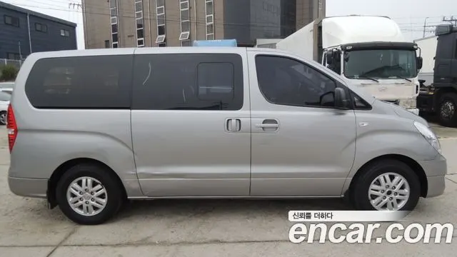 HYUNDAI GRAND STAREX 2016 — 162 764 км, серебристый, Корея — под ключ — фото 8