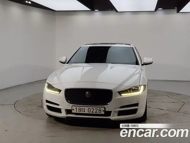 JAGUAR XE — из Кореи под ключ