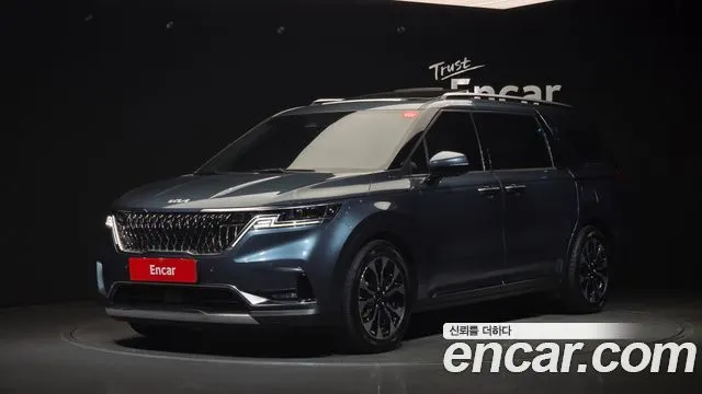 KIA CARNIVAL 2021 — 60 454 км, светло-серебристый, Корея — под ключ — фото 1