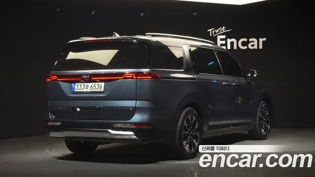KIA CARNIVAL 2021 — 60 454 км, светло-серебристый, Корея — под ключ — фото 2