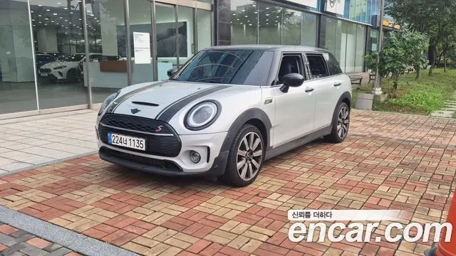 MINI COOPER S CLUBMAN 2023 — 46 628 км, серебристый, Корея — под ключ — фото 1