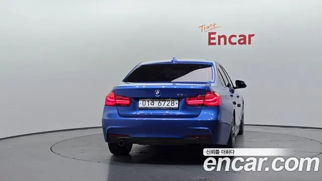 BMW 3 SERIES 2018 — 120 161 км, синий, Корея — под ключ — фото 4