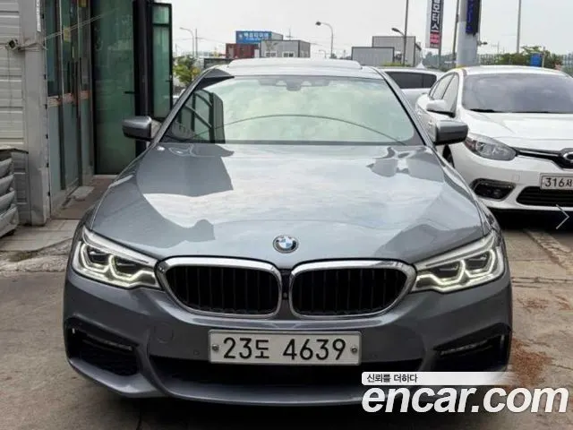 BMW 5 SERIES 2018 — 170 281 км, серебристо-серый, Корея — под ключ — фото 7