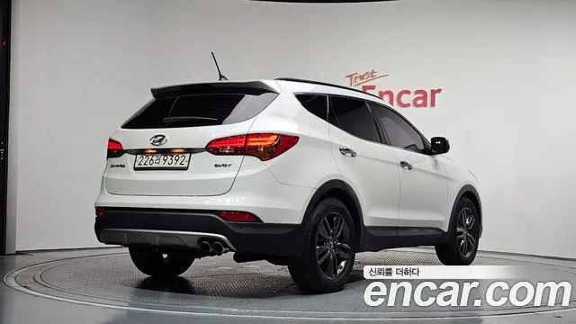 HYUNDAI SANTA FE 2014 — 125 128 км, белый, Корея — под ключ — фото 2
