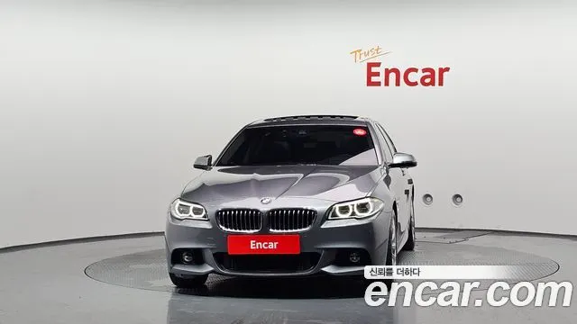 BMW 5 SERIES 2016 — 117 432 км, серебристо-серый, Корея — под ключ — фото 3