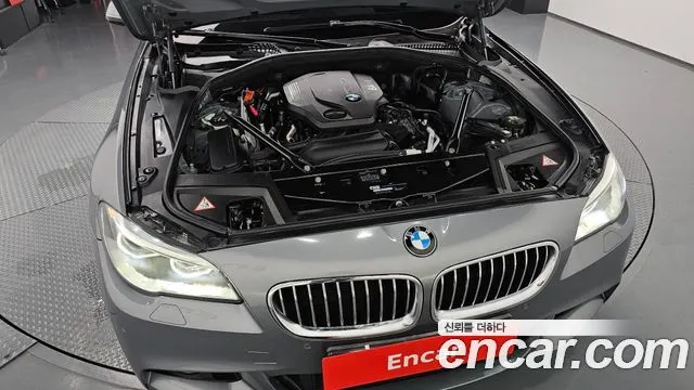 BMW 5 SERIES 2016 — 117 432 км, серебристо-серый, Корея — под ключ — фото 6