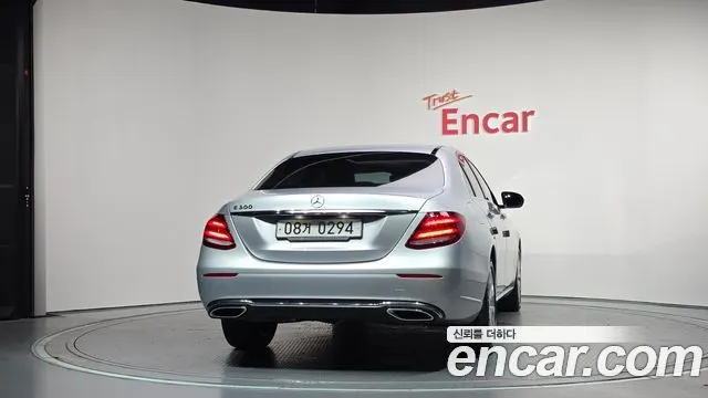 MERCEDES-BENZ E-CLASS W213 2017 — 51 973 км, серебристый, Корея — под ключ — фото 4