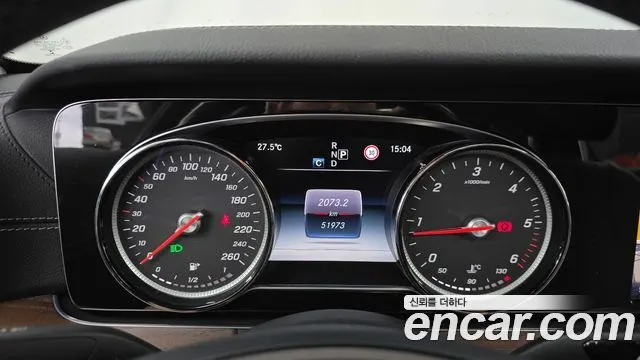 MERCEDES-BENZ E-CLASS W213 2017 — 51 973 км, серебристый, Корея — под ключ — фото 8