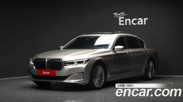 BMW 7 SERIES 2021 — 132 253 км, светло-золотистый, Корея — под ключ — фото 1