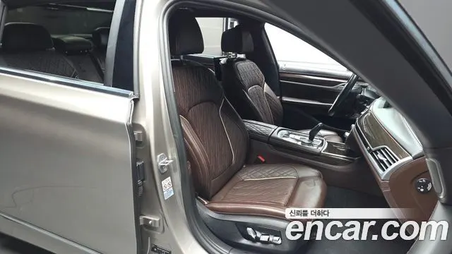 BMW 7 SERIES 2021 — 132 253 км, светло-золотистый, Корея — под ключ — фото 11