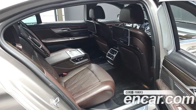 BMW 7 SERIES 2021 — 132 253 км, светло-золотистый, Корея — под ключ — фото 12