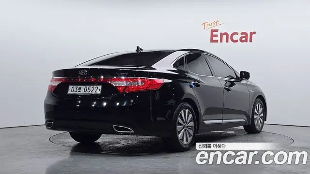 HYUNDAI GRANDEUR HYBRID — из Кореи под ключ