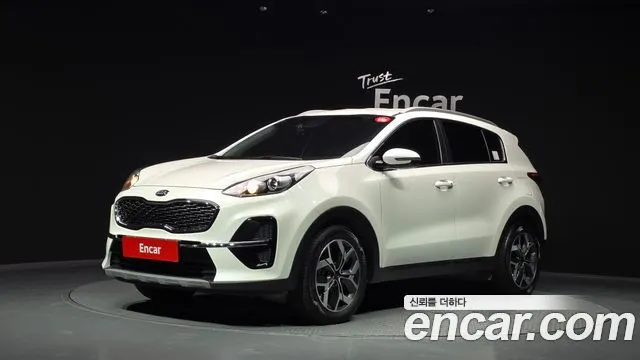 KIA SPORTAGE THE BOLD 2020 — 61 364 км, белый, Корея — под ключ — фото 1