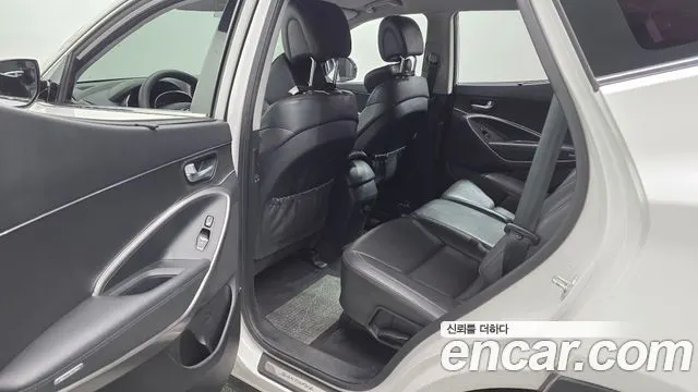 HYUNDAI SANTA FE 2015 — 178 060 км, белый, Корея — под ключ — фото 12
