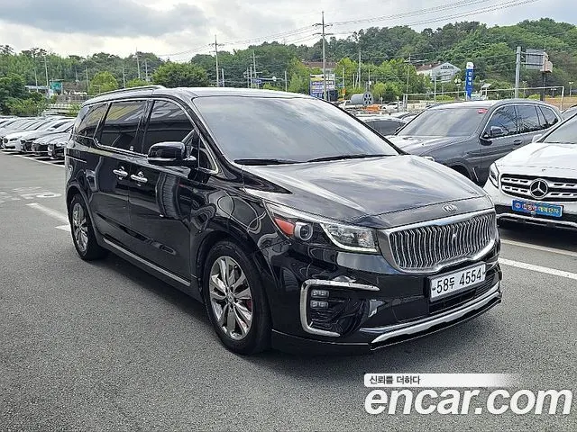 KIA CARNIVAL 2018 — 112 000 км, чёрный, Корея — под ключ — фото 3