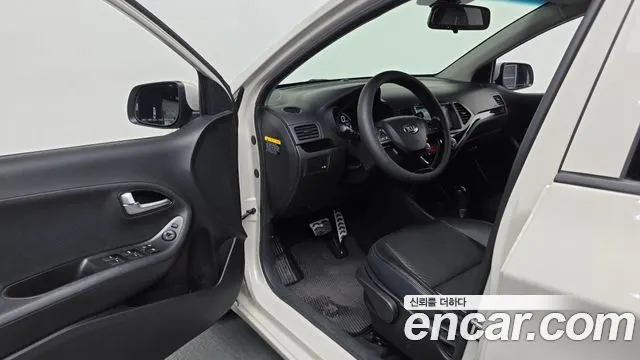 KIA MORNING 2015 — 70 887 км, белый-перламутр, Корея — под ключ — фото 10