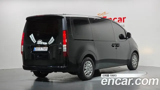 HYUNDAI STARIA — из Кореи под ключ