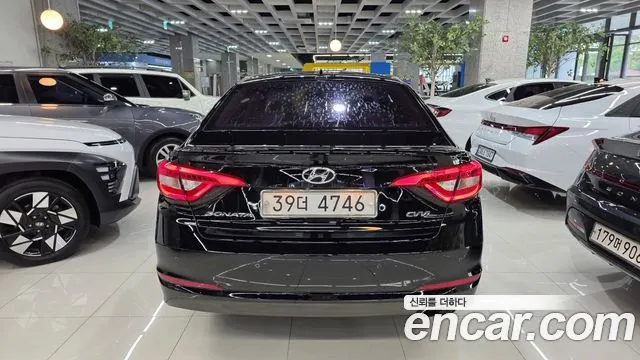 HYUNDAI SONATA 2016 — 186 850 км, чёрный, Корея — под ключ — фото 6