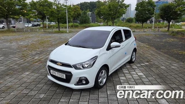 CHEVROLET SPARK 2016 — 102 322 км, белый, Корея — под ключ — фото 1