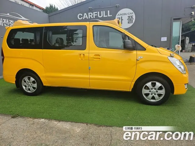 HYUNDAI GRAND STAREX 2018 — 110 072 км, жёлтый, Корея — под ключ — фото 3