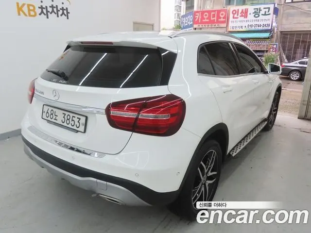MERCEDES-BENZ GLA-CLASS X156 2019 — 48 199 км, белый, Корея — под ключ — фото 3