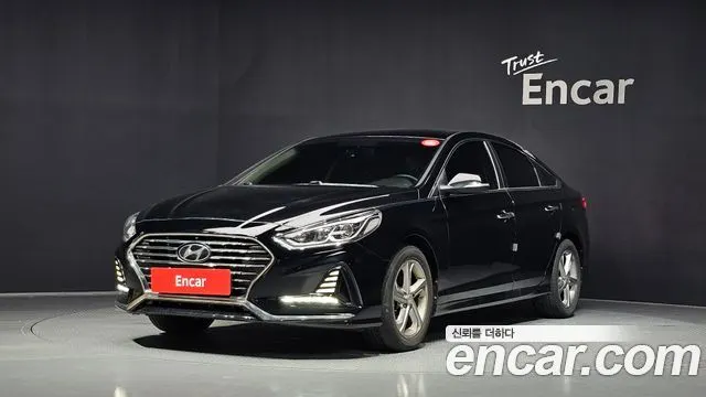 HYUNDAI SONATA 2018 — 169 009 км, чёрный, Корея — под ключ — фото 1