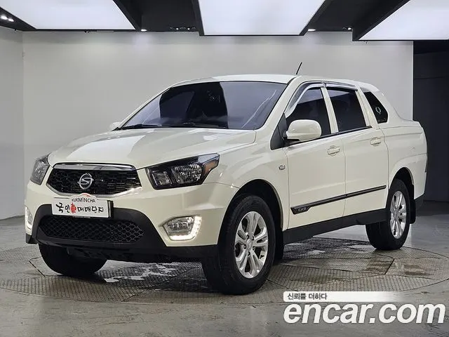 KGM KORANDO SPORTS 2018 — 80 102 км, белый, Корея — под ключ — фото 1
