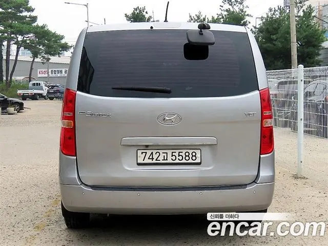 HYUNDAI GRAND STAREX 2017 — 75 795 км, серебристо-серый, Корея — под ключ — фото 4