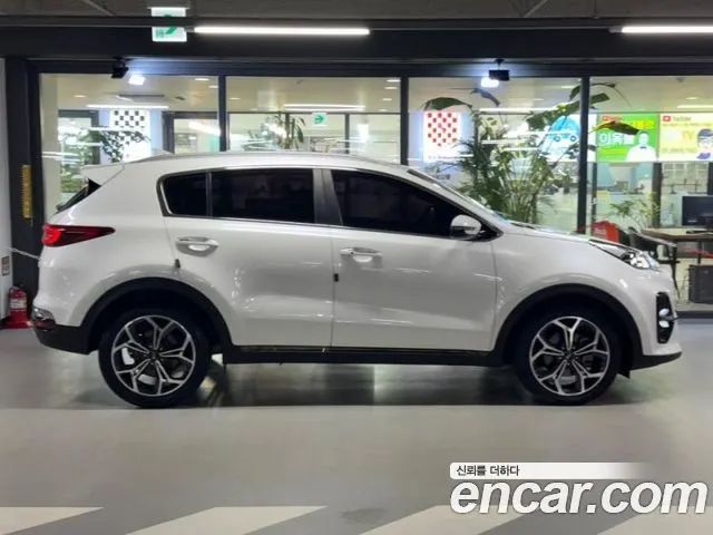 KIA SPORTAGE THE BOLD 2019 — 153 387 км, белый, Корея — под ключ — фото 2