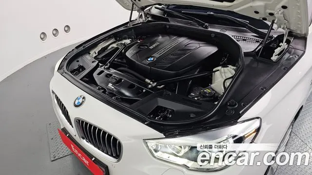 BMW 5 SERIES GT 2017 — 179 732 км, белый, Корея — под ключ — фото 6