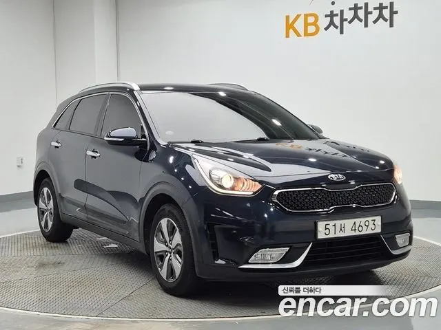 KIA NIRO 2018 — 178 547 км, чёрный, Корея — под ключ — фото 4