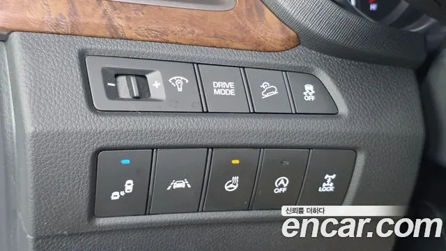 HYUNDAI SANTA FE 2018 — 109 477 км, серебристый, Корея — под ключ — фото 12
