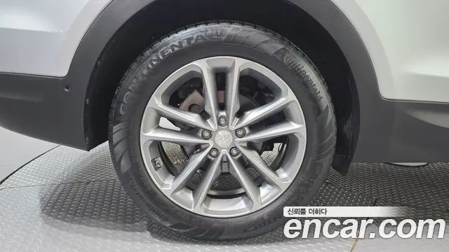 HYUNDAI SANTA FE 2018 — 109 477 км, серебристый, Корея — под ключ — фото 5