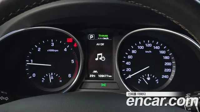 HYUNDAI SANTA FE 2018 — 109 477 км, серебристый, Корея — под ключ — фото 8
