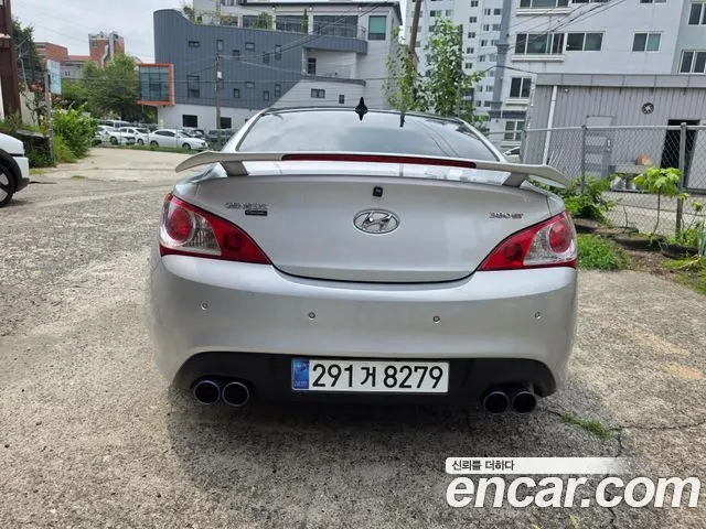 HYUNDAI GENESIS COUPE 2011 — 123 776 км, серебристый, Корея — под ключ — фото 4