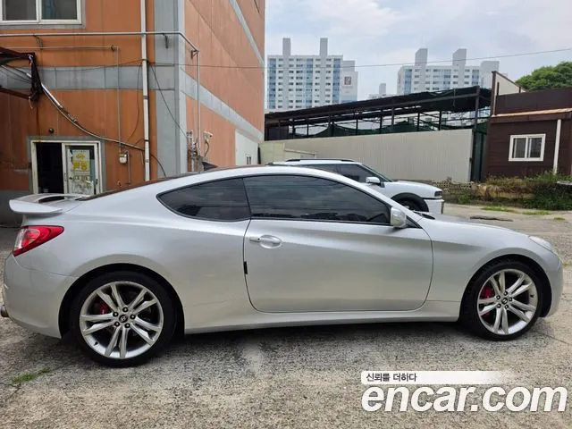 HYUNDAI GENESIS COUPE 2011 — 123 776 км, серебристый, Корея — под ключ — фото 5