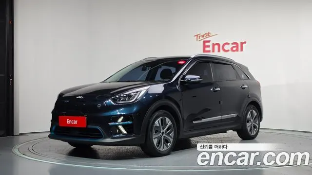 KIA NIRO 2021 — 98 959 км, синий, Корея — под ключ — фото 1