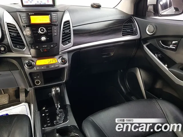 KGM KORANDO C 2014 — 115 000 км, белый, Корея — под ключ — фото 10