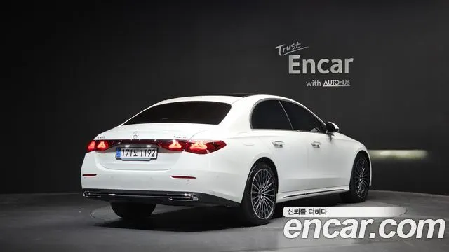 MERCEDES-BENZ E-CLASS W214 — из Кореи под ключ