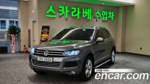 VOLKSWAGEN TOUAREG 2014 — 105 159 км, серый, Корея — под ключ — фото 1