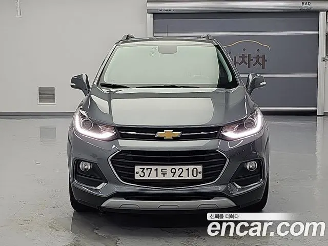 CHEVROLET TRAX 2019 — 86 849 км, серый, Корея — под ключ — фото 2