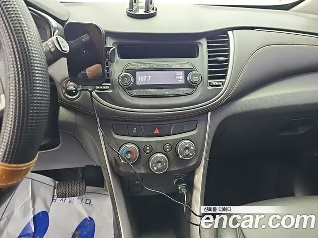 CHEVROLET TRAX 2019 — 86 849 км, серый, Корея — под ключ — фото 10