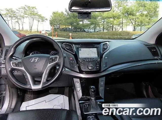 HYUNDAI I40 SALOON 2012 — 95 431 км, серебристо-серый, Корея — под ключ — фото 7