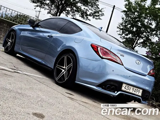 HYUNDAI GENESIS COUPE 2010 — 96 500 км, голубой, Корея — под ключ — фото 2