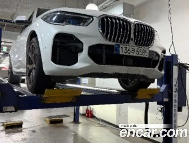 BMW X5 2023 — 79 526 км, Корея — под ключ — фото 3